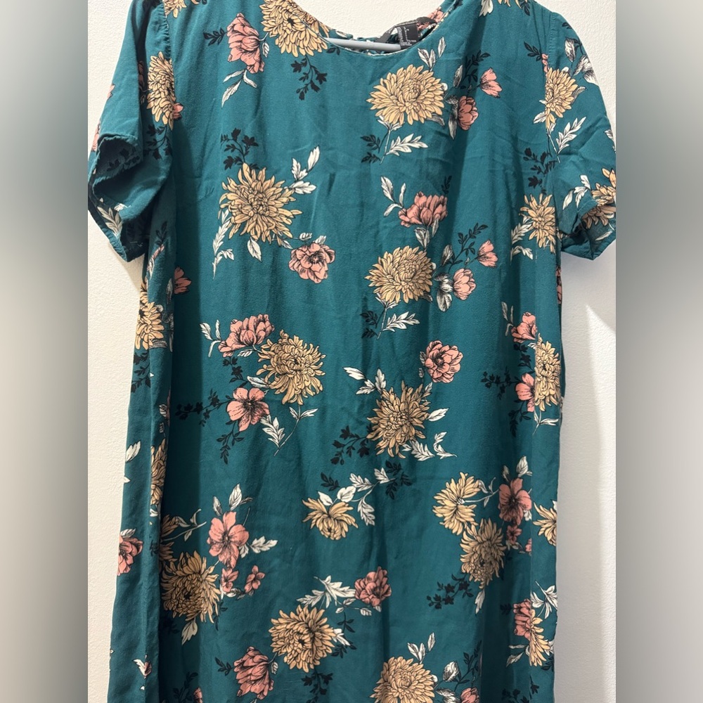 Forever 21 floral mini dress size L